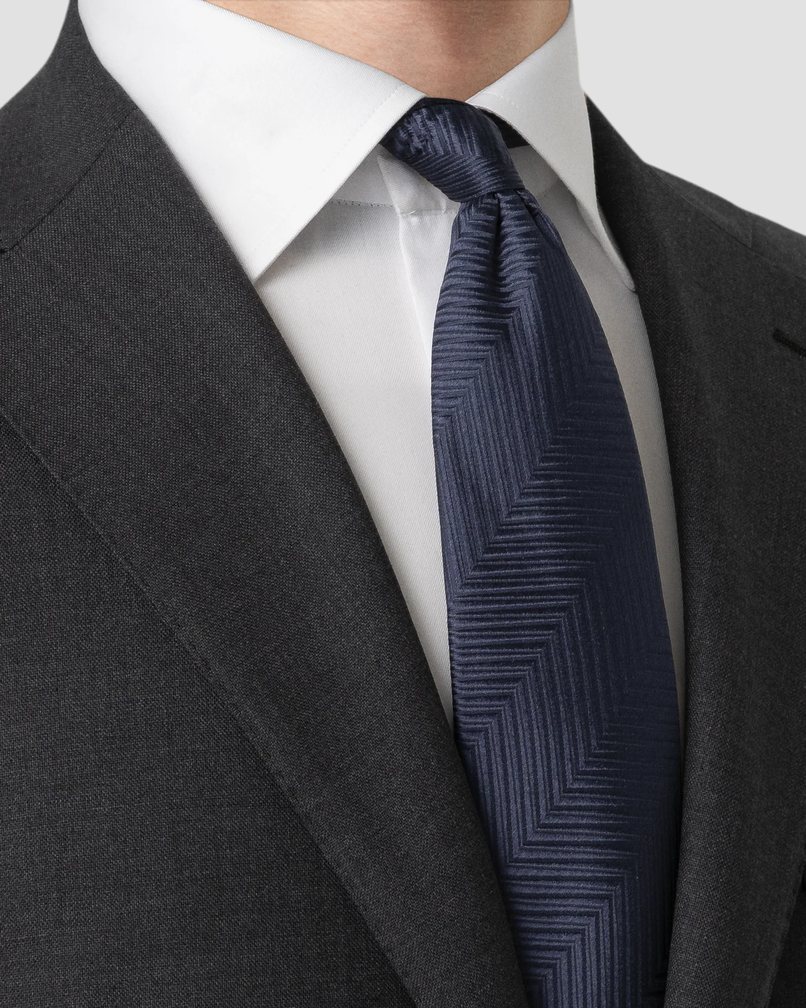 Eton - navy blue herringbone woven silk tie