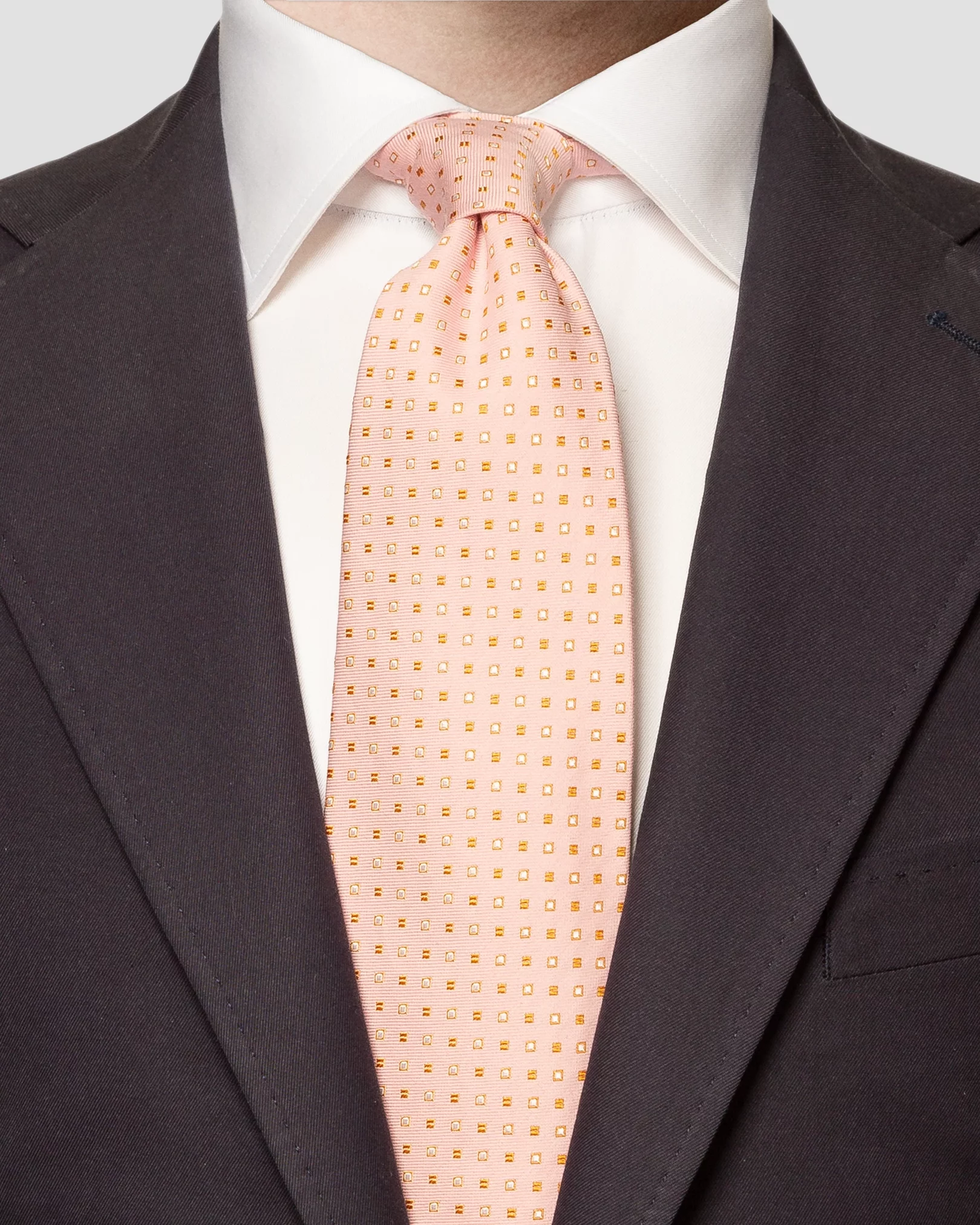 Eton - pink dotted tie