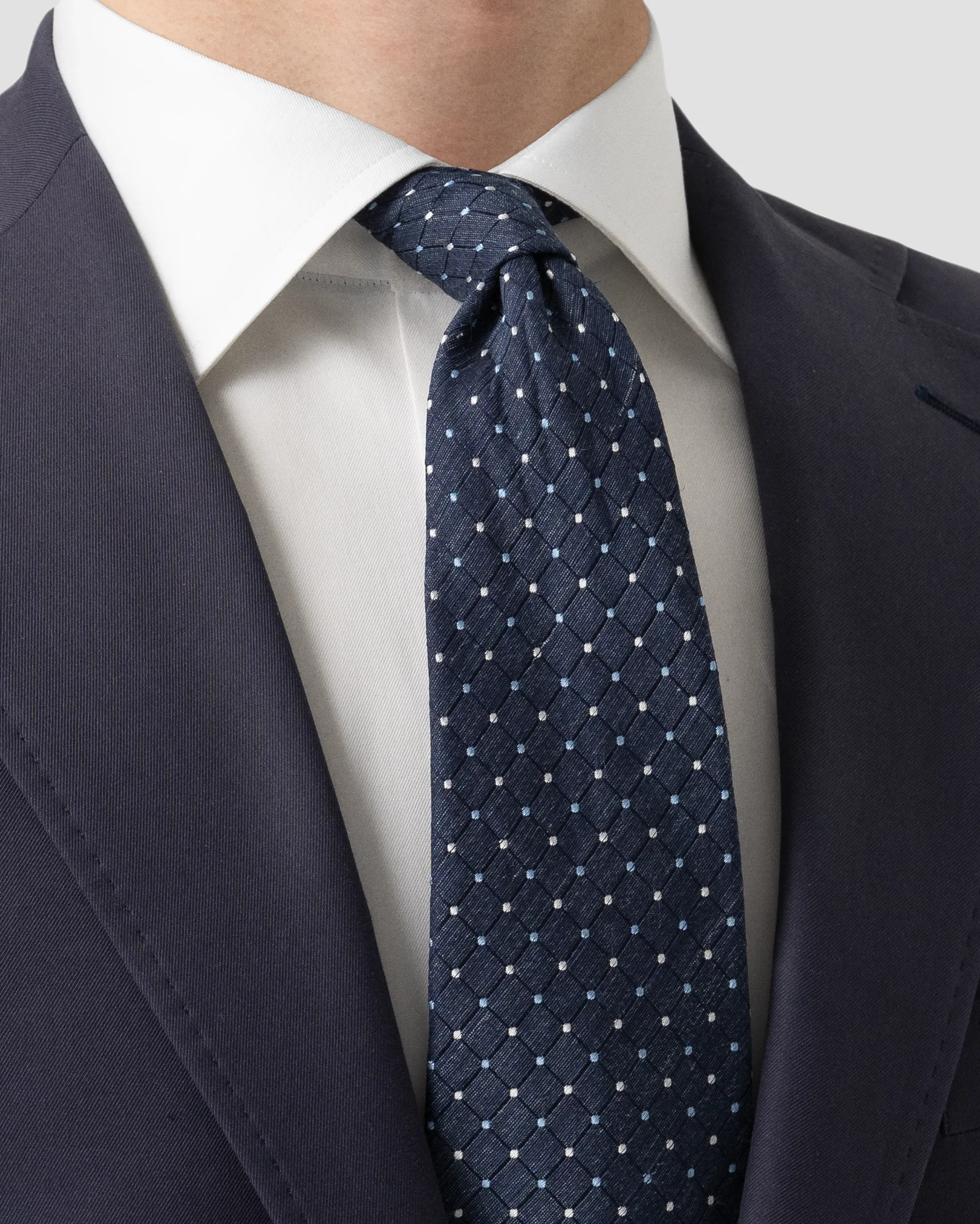 Eton - navy blue linen silk tie