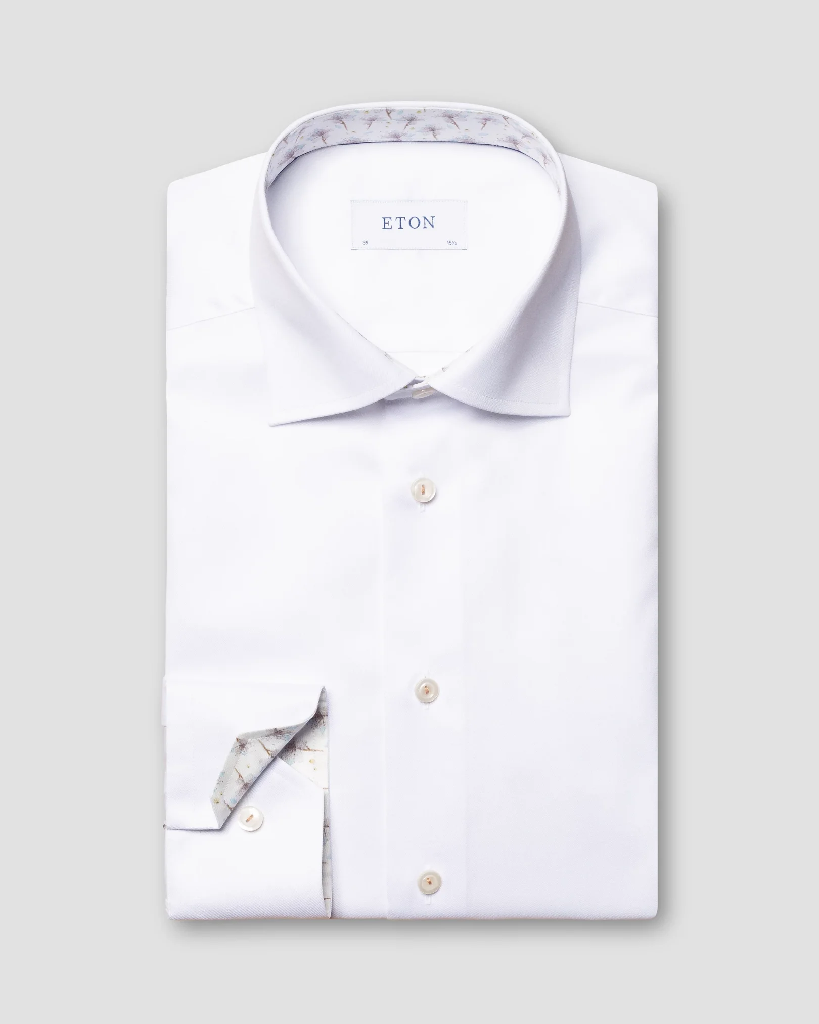 Eton - white signature twill with special details