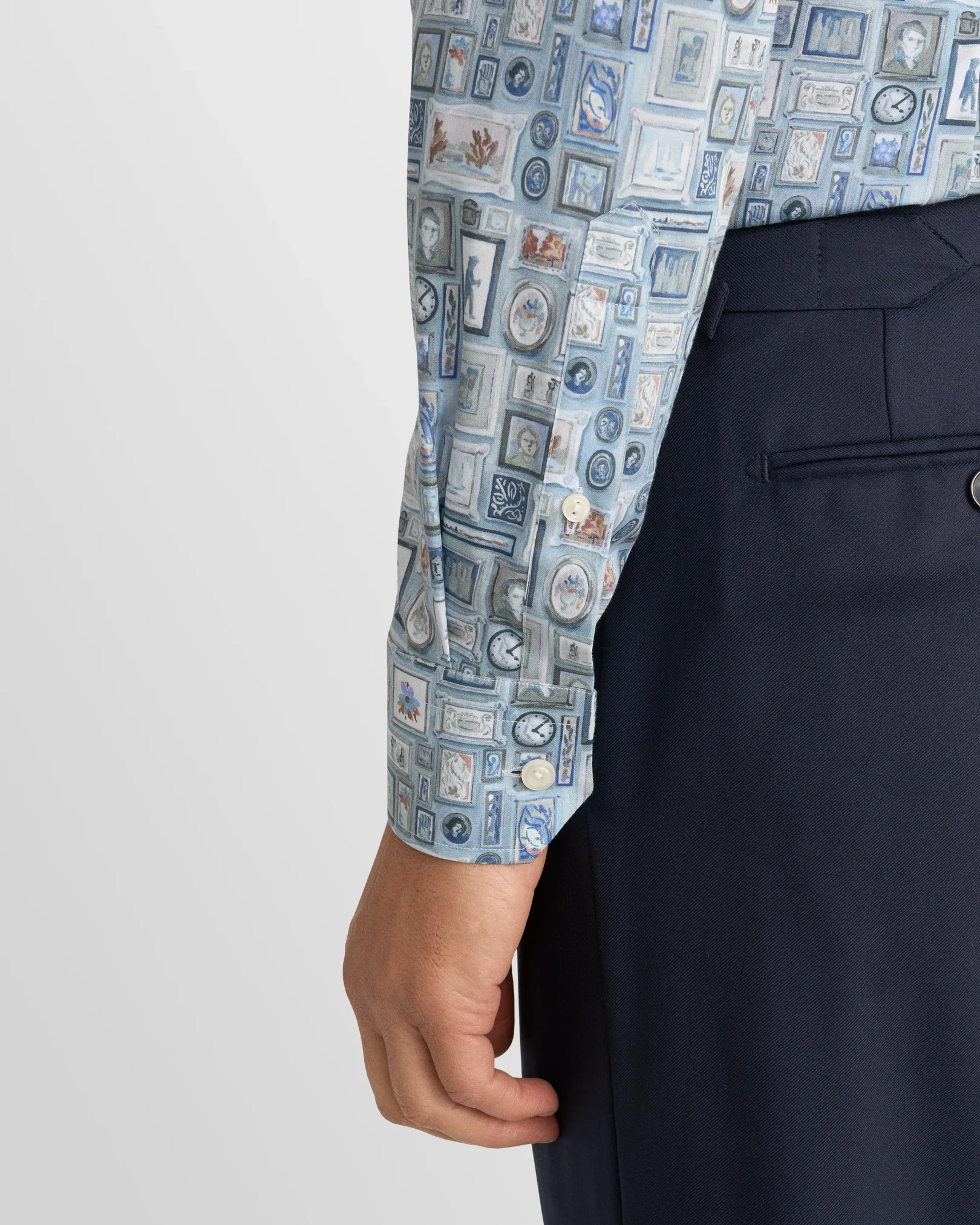 Eton - light blue motif signature twill print
