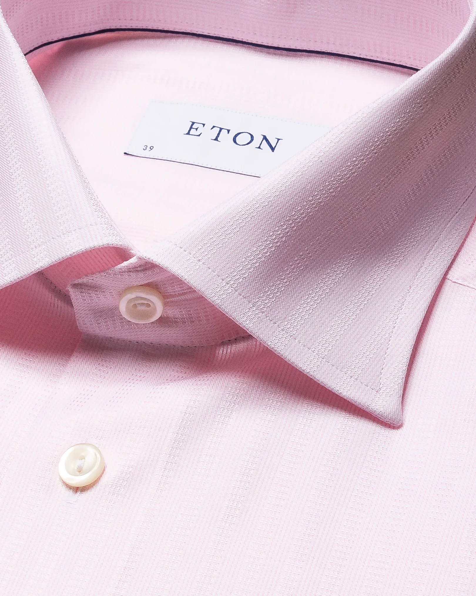 Eton - pink signature twill cut away