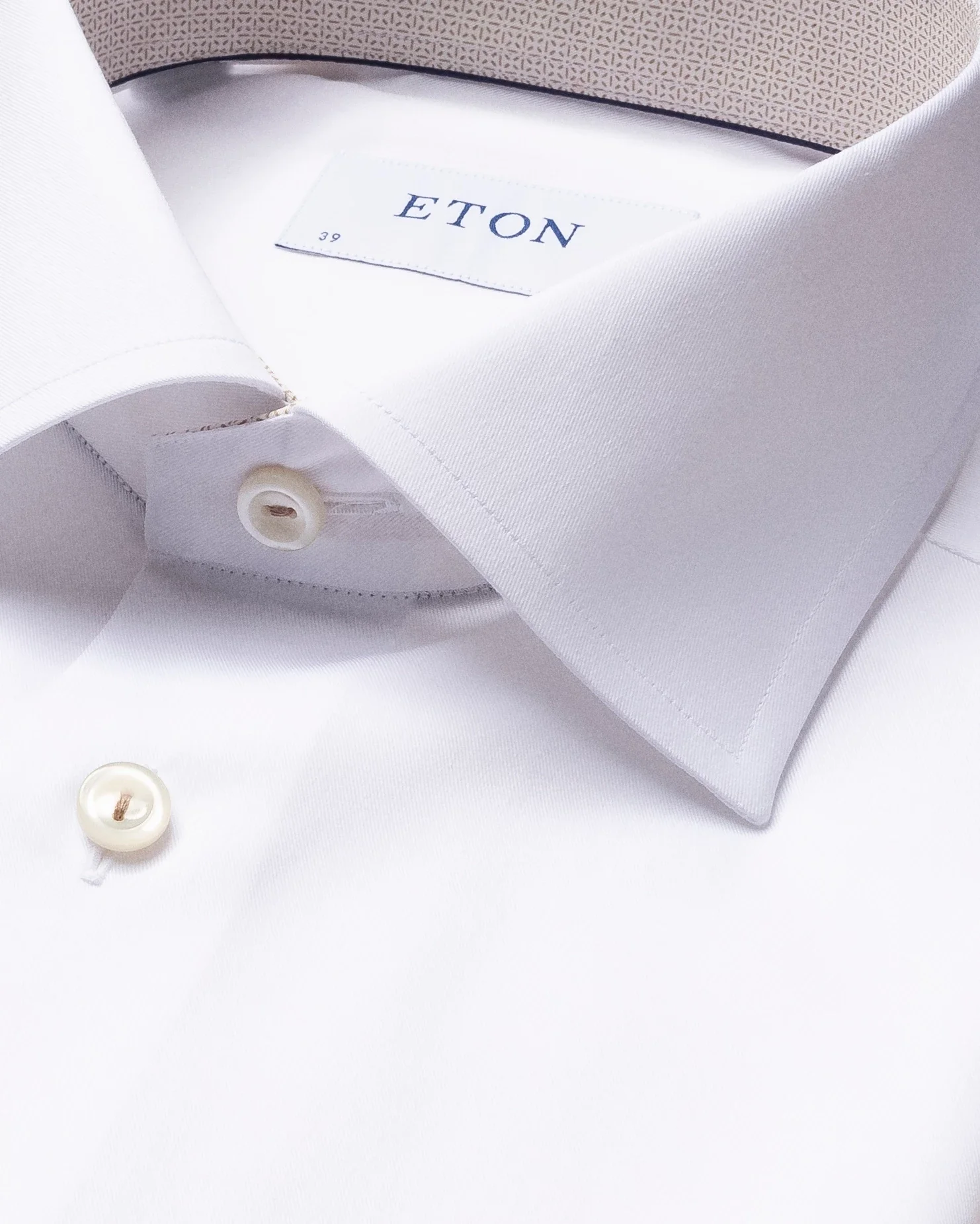 Eton - white lightweight twill shirt geometric details