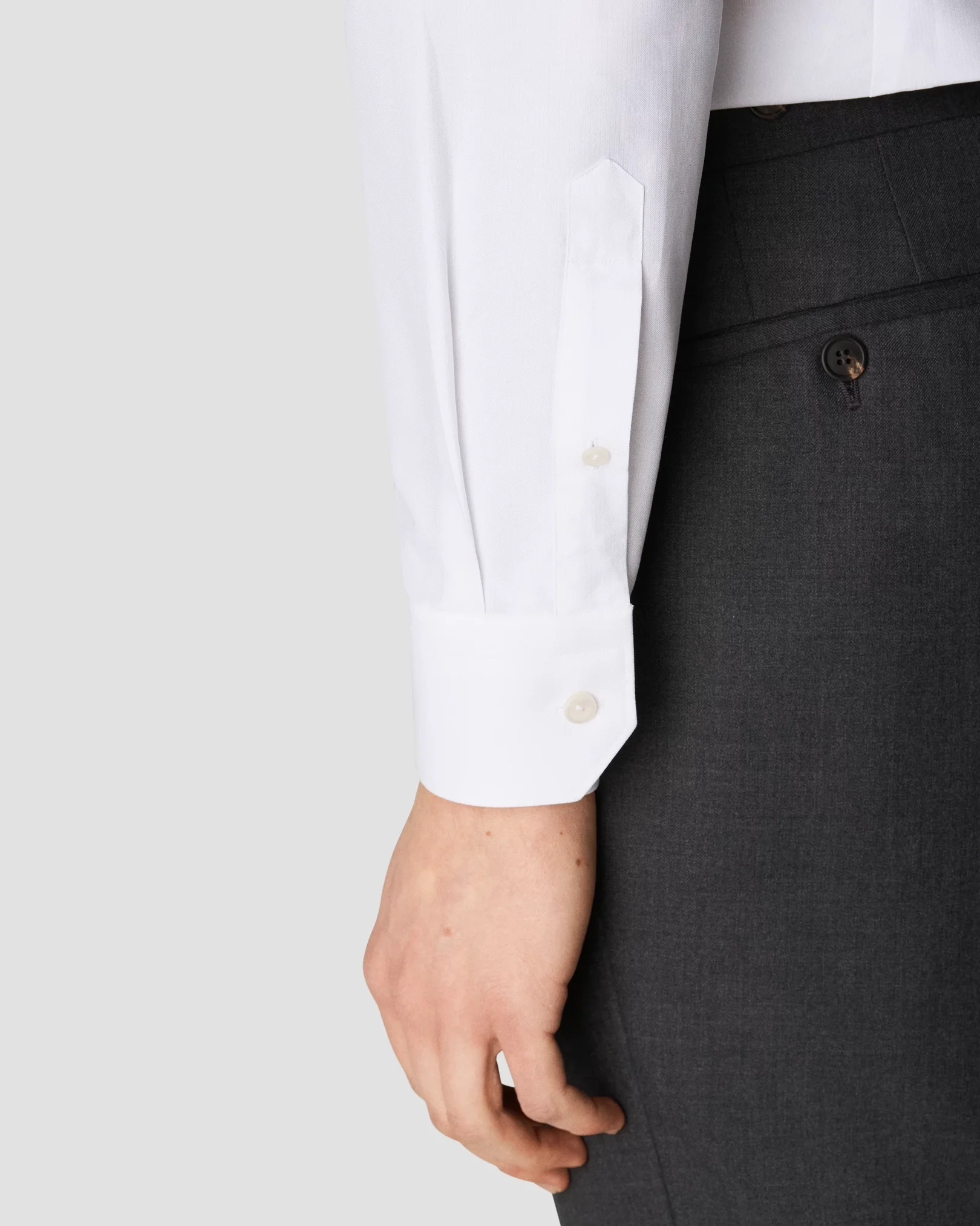 Eton - white signature twill semi solid