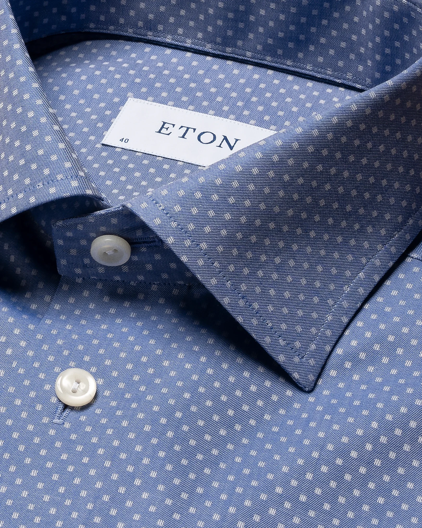 Eton - dark blue fine twill cut away single classic