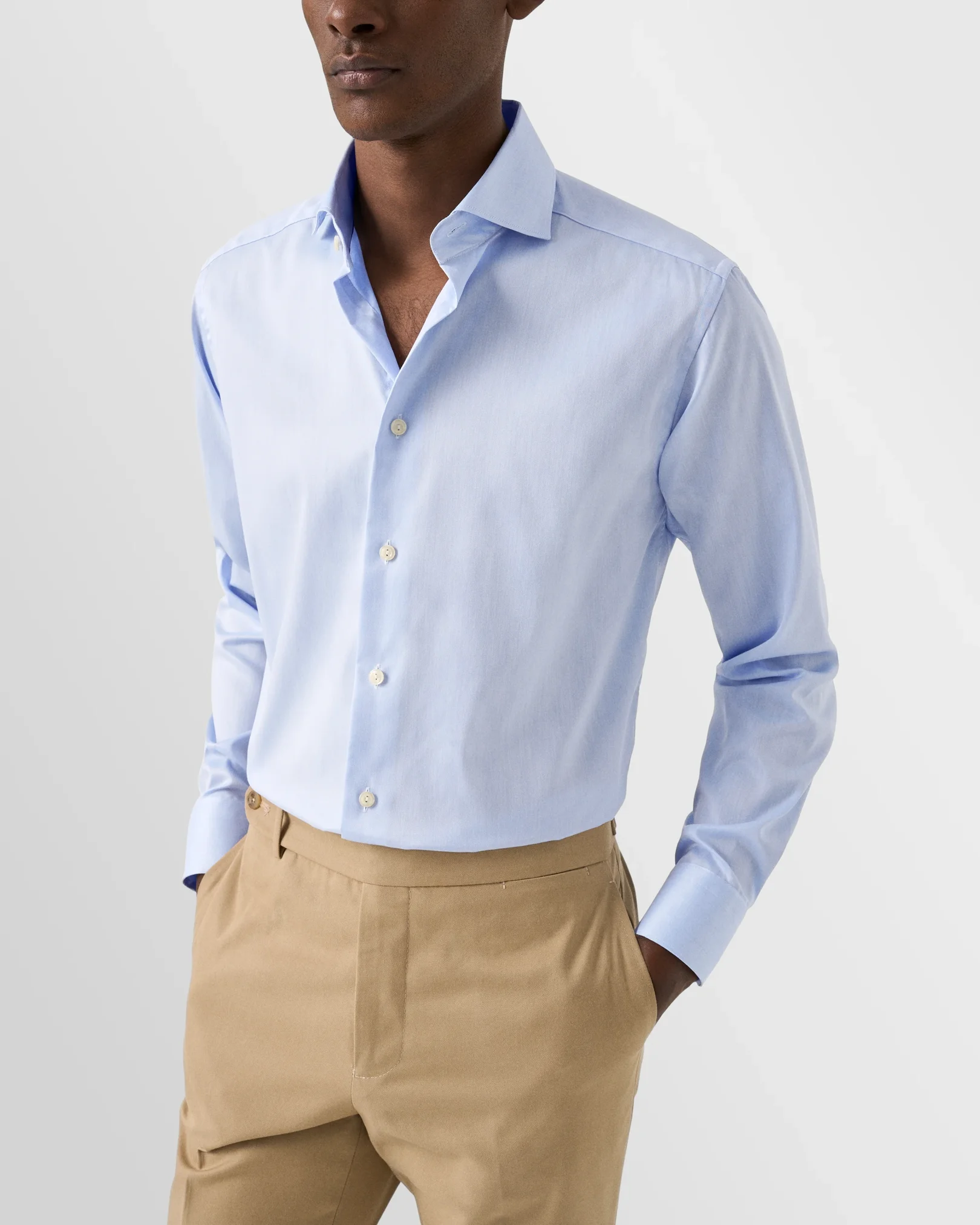 Eton - light blue signature twill wide spread collar