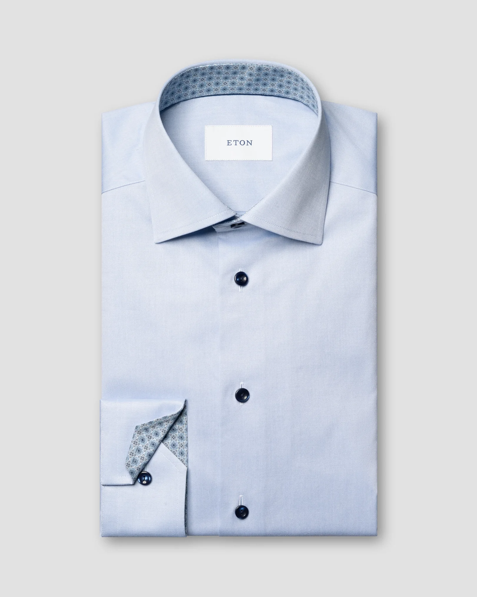 Eton - medallion effect signature twill 256