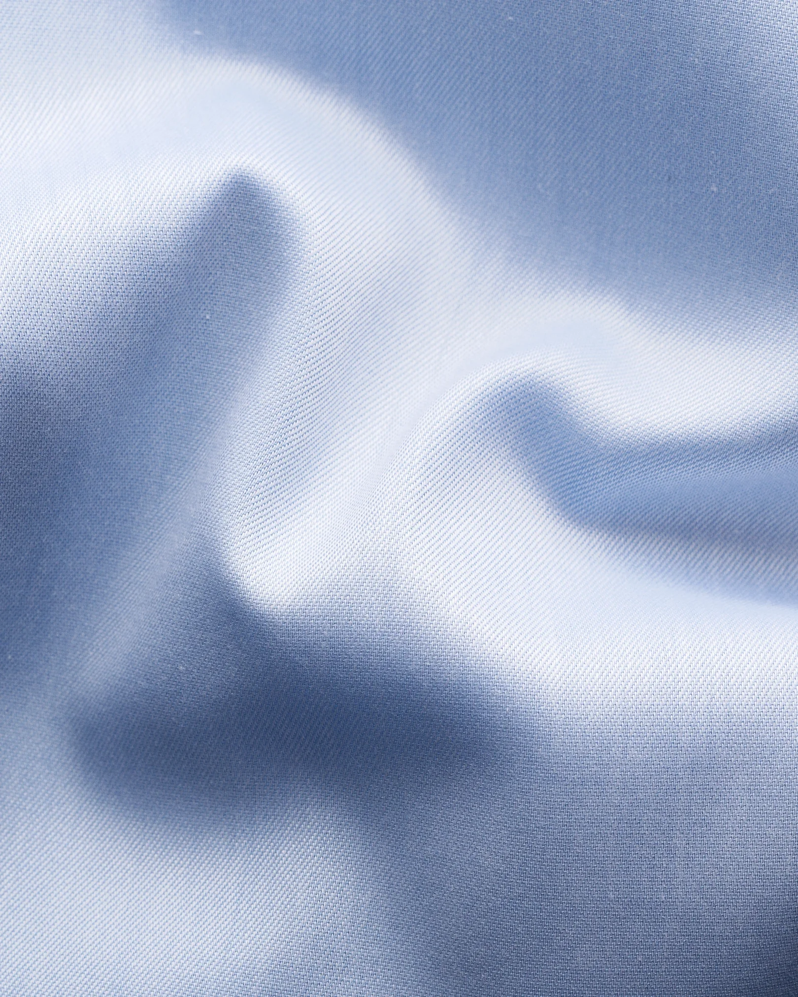 Eton - light blue signature twill cut away 238