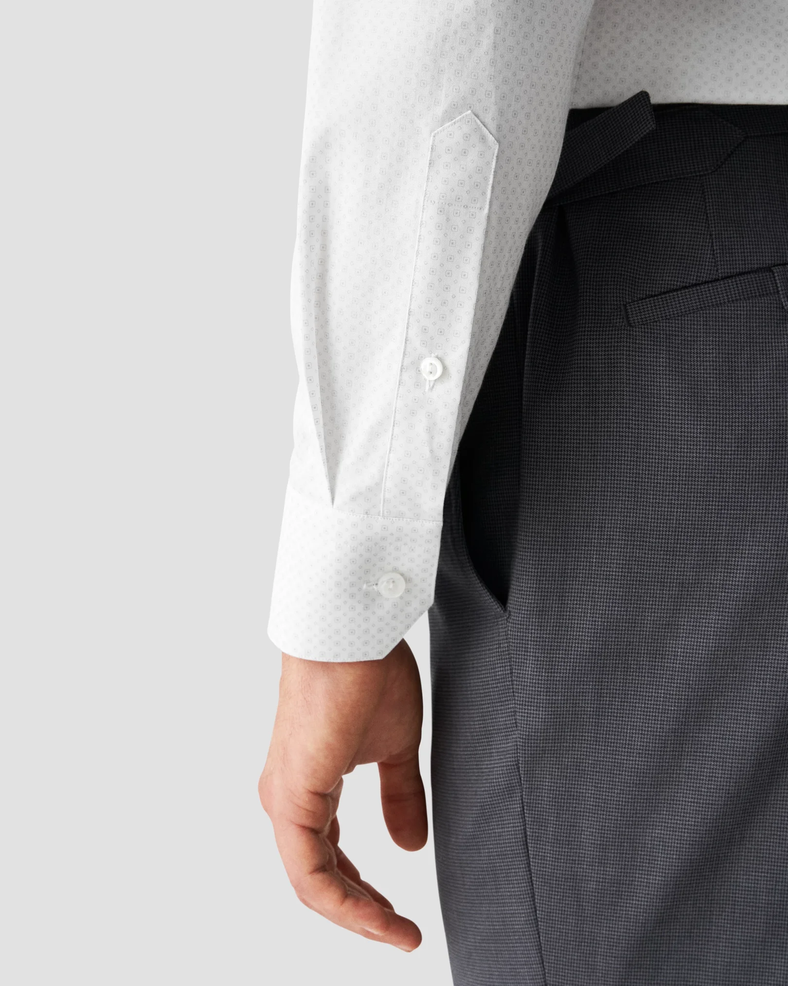 Eton - white poplin moderate cutaway