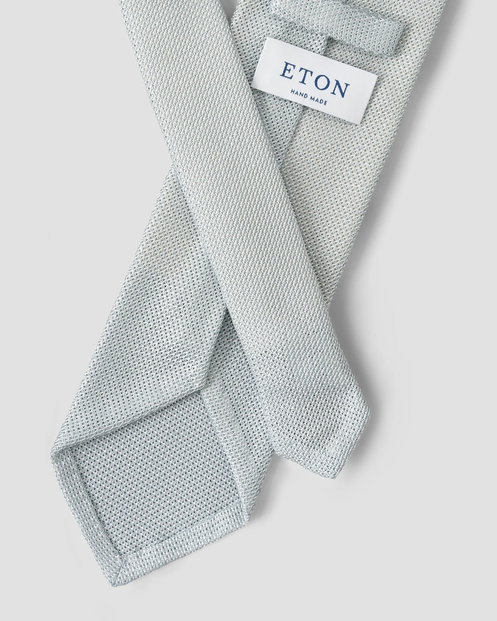 Cravate bleu clair en soie grenadine