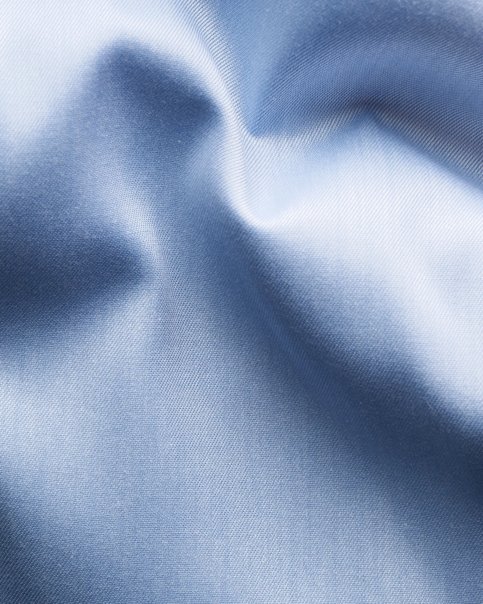 Eton - light blue signature twill casino details