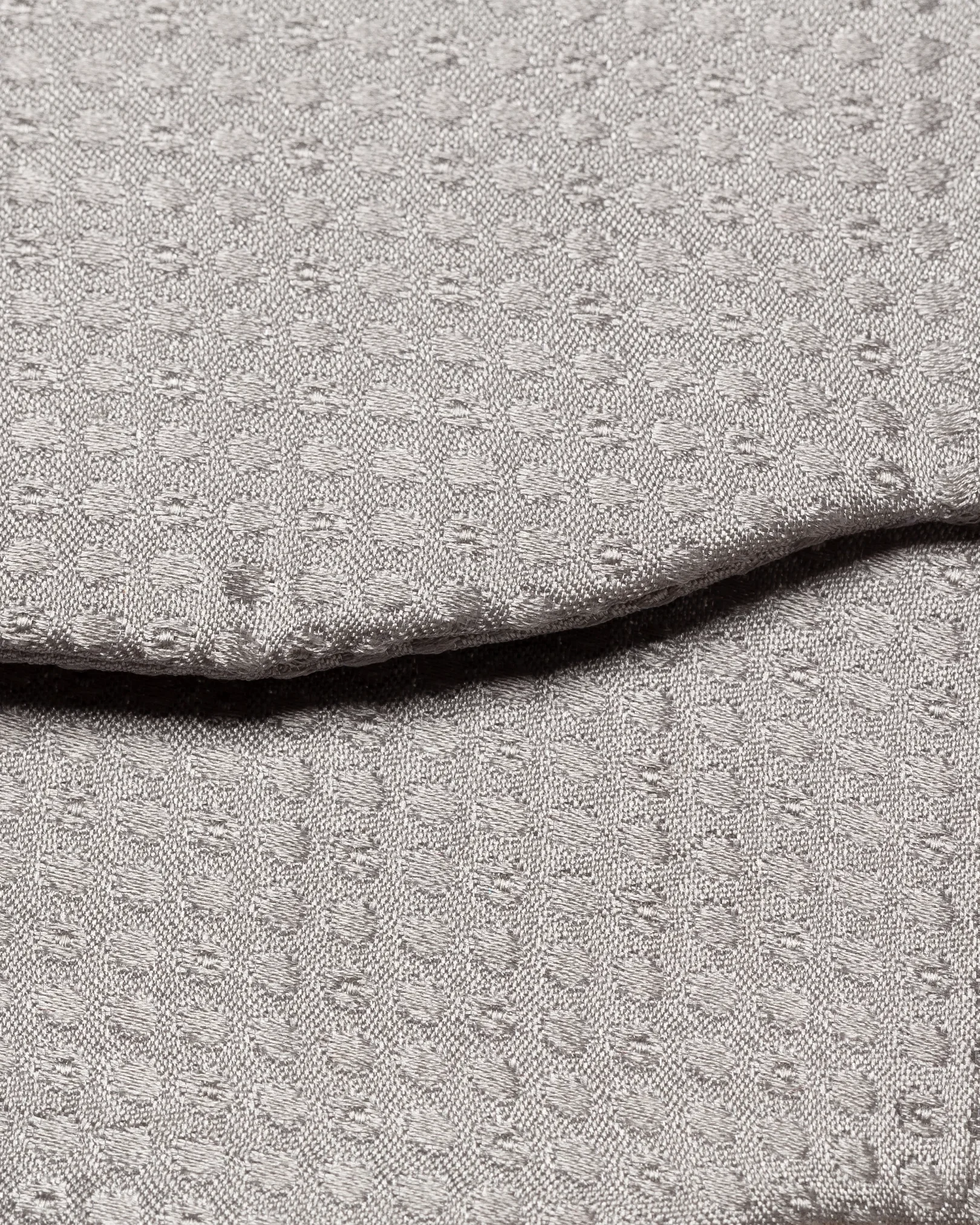 Eton - light grey dotted bowtie