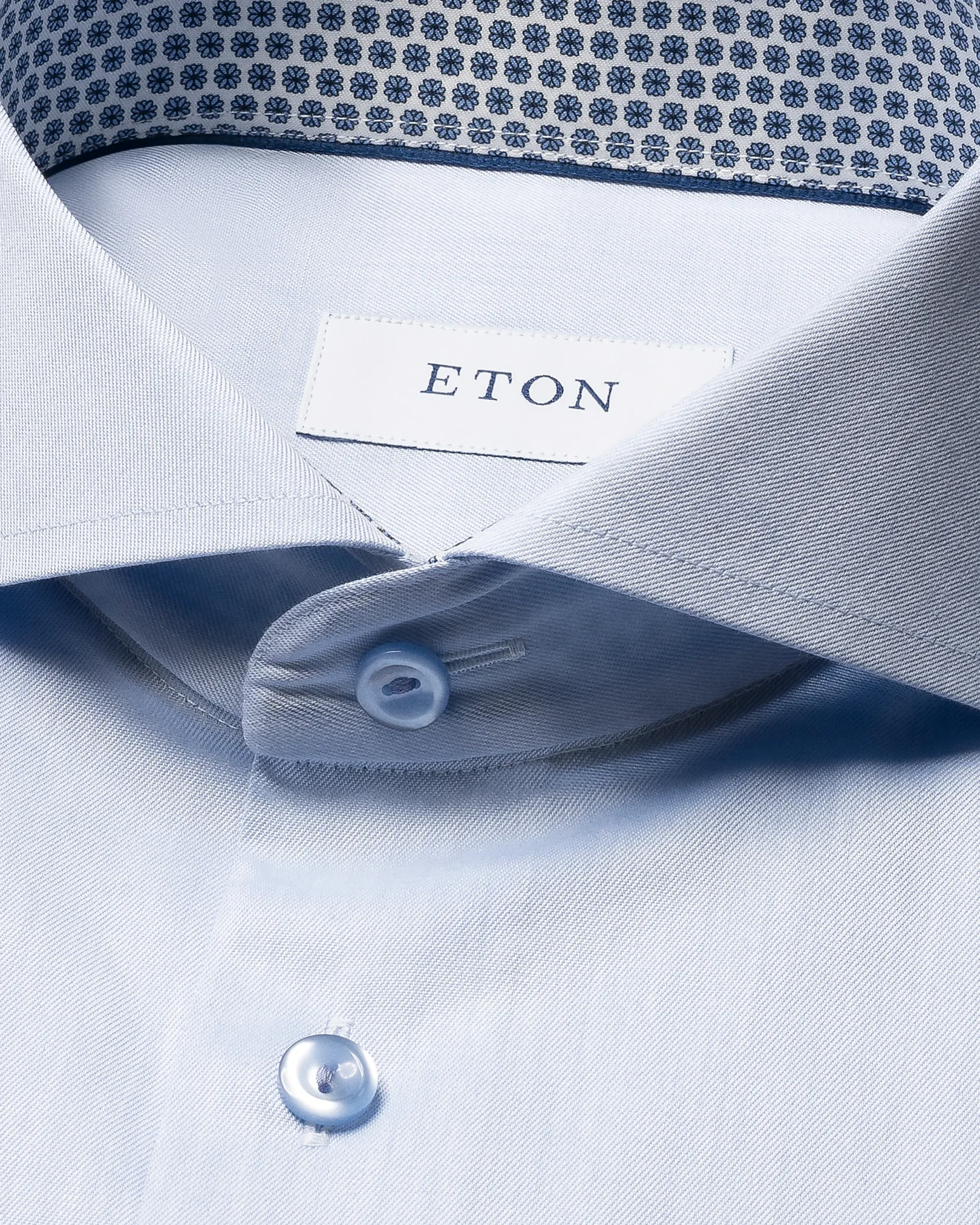 Eton - light blue signature twill s3