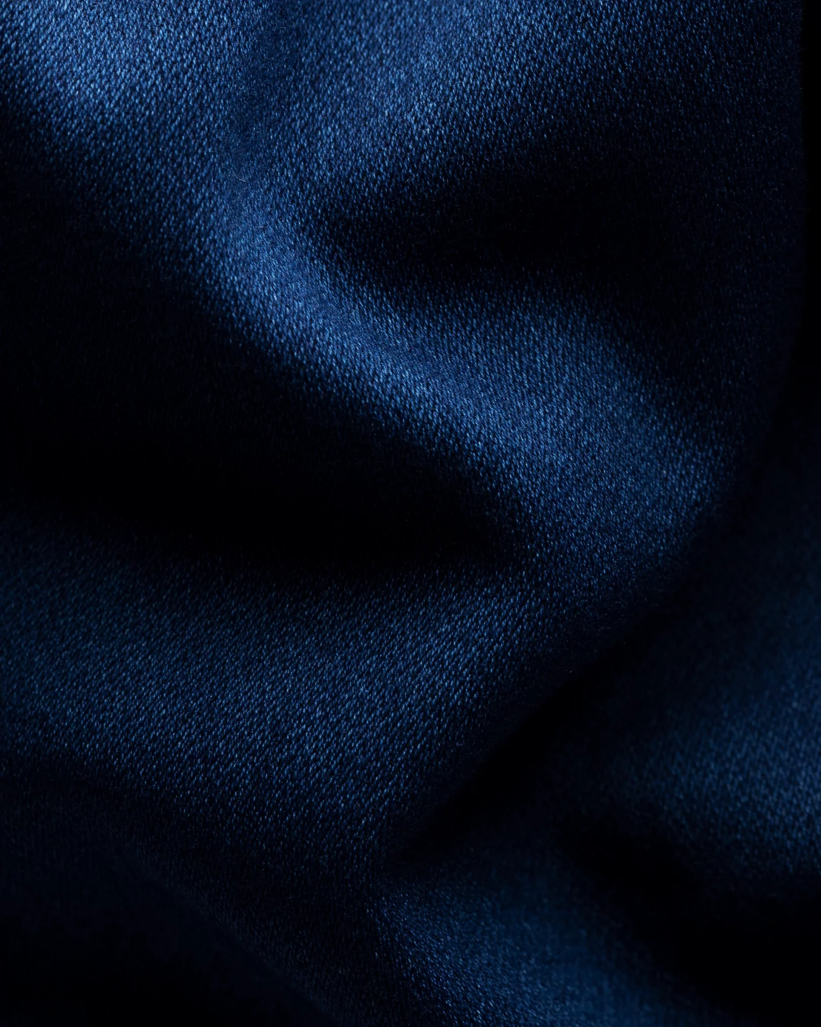 Eton - navy blue indigo wide spread horn buttons