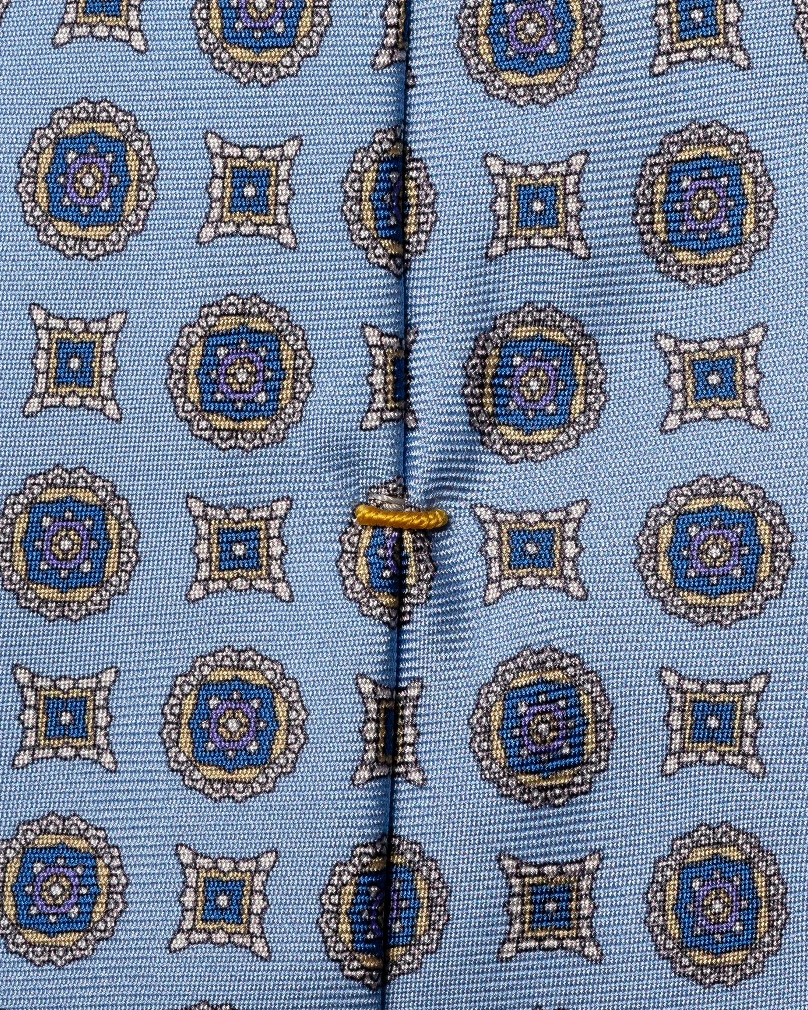 Eton - light blue medallion 266