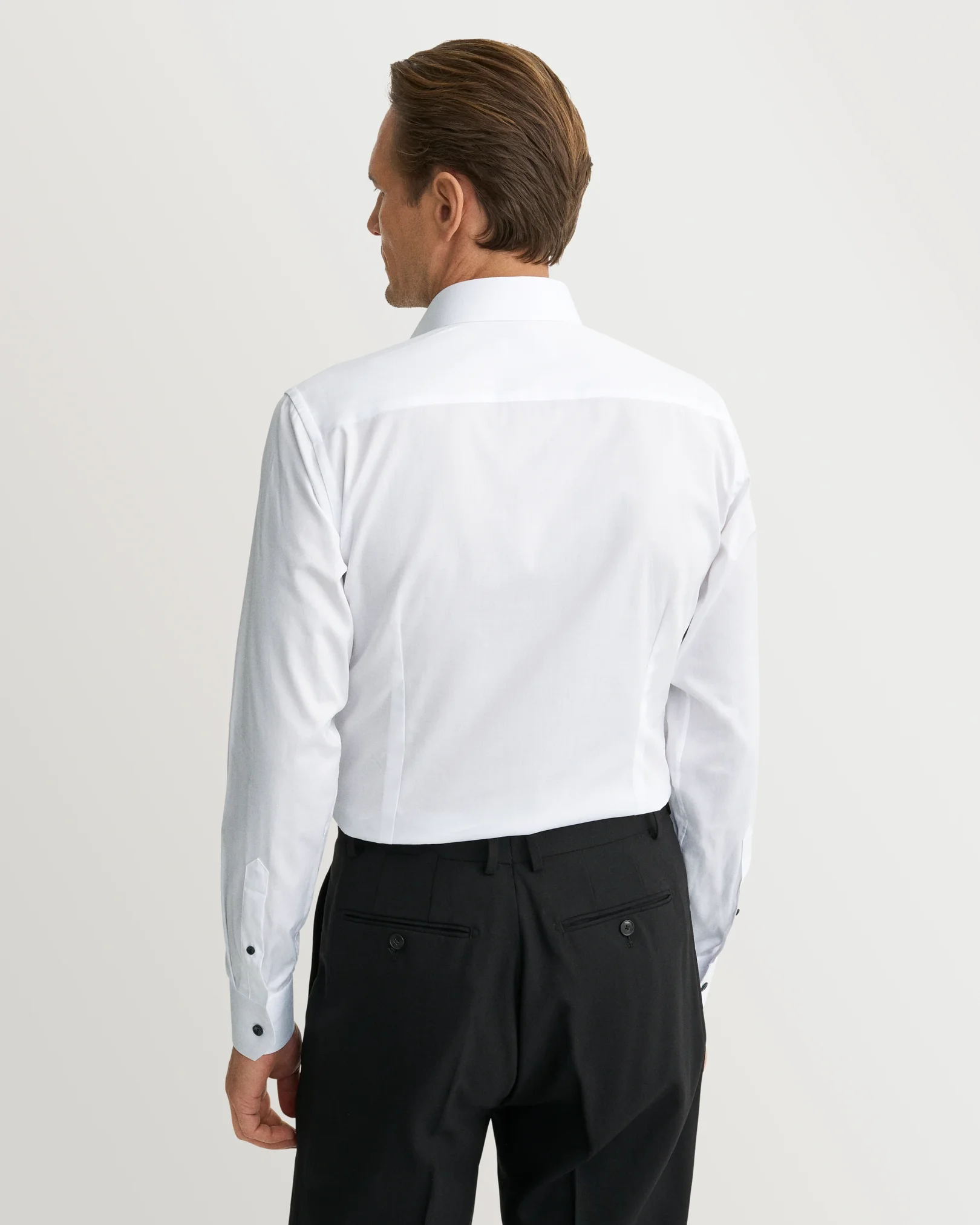 Eton - white signature twill contrast buttons