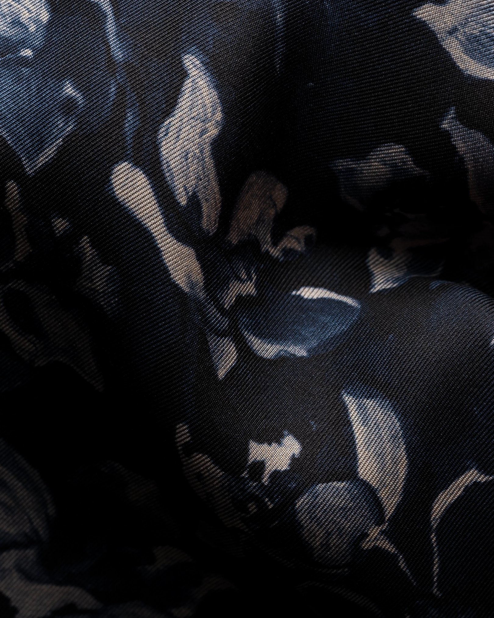 Eton - dark grey silk