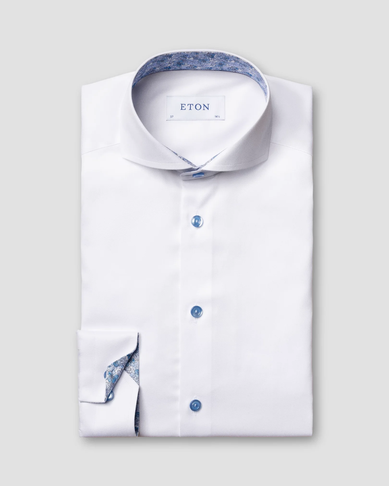 Eton - white twill shirt blue details extreme cut away
