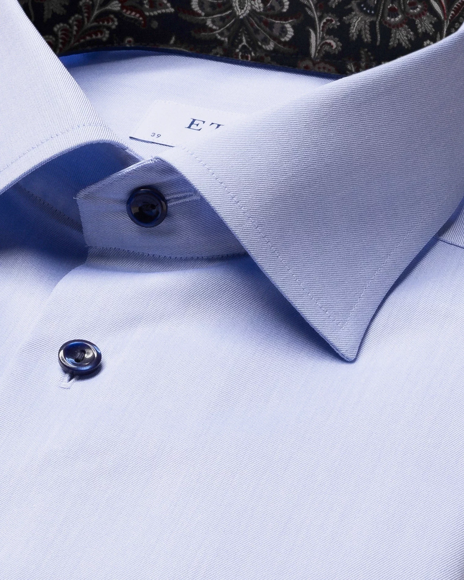Eton - light blue signature twill navy buttons