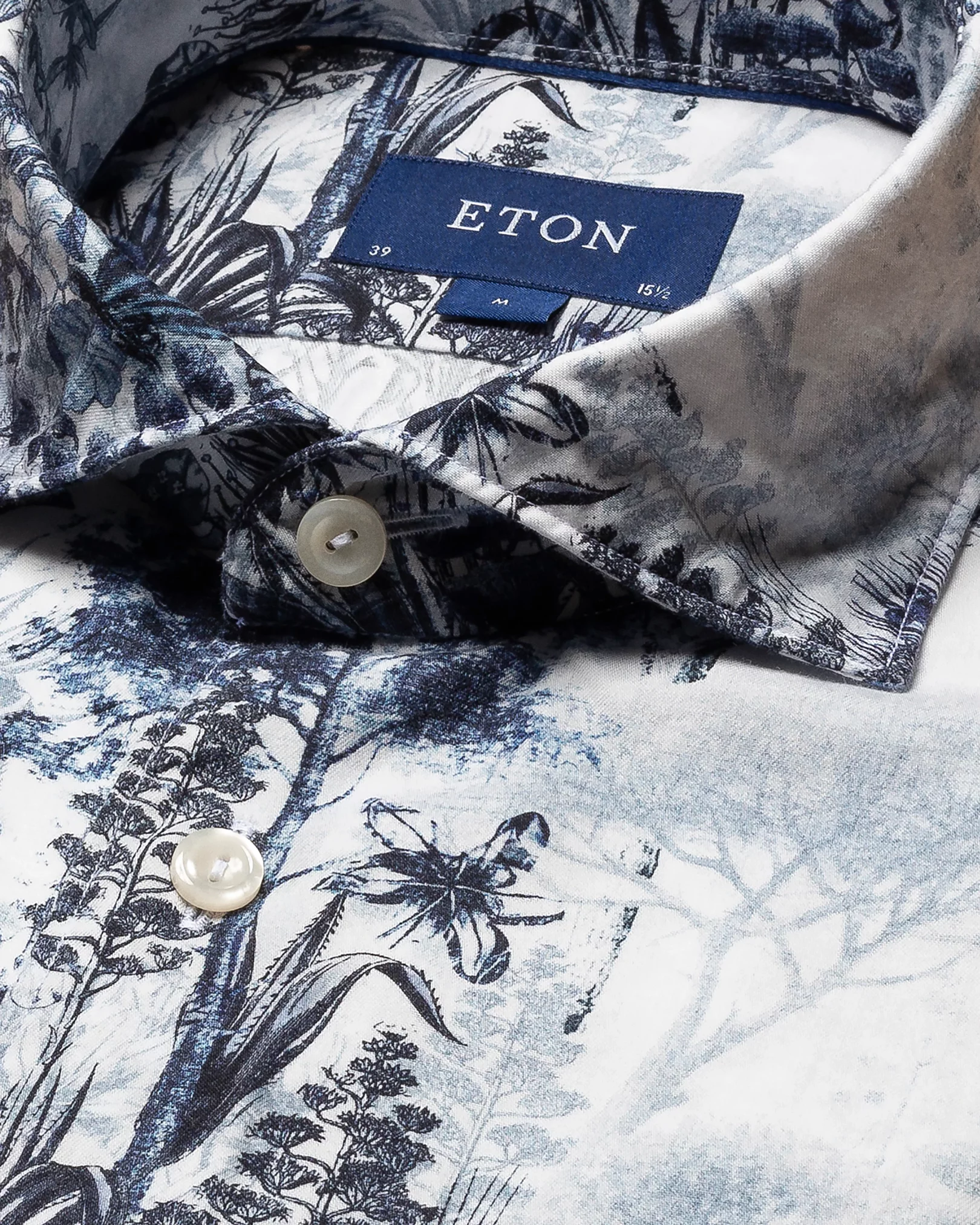 Chemise bleu marine à imprimé floral en coton