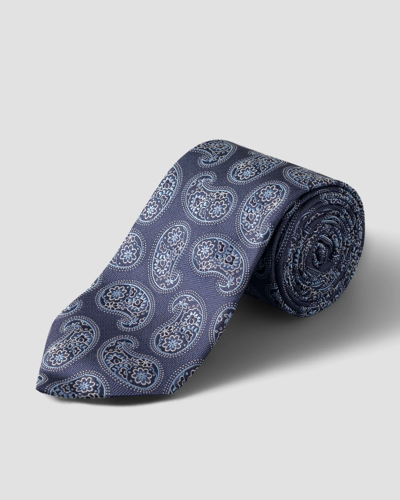 Cravate en soie micro-imprimé cachemire bleu marine