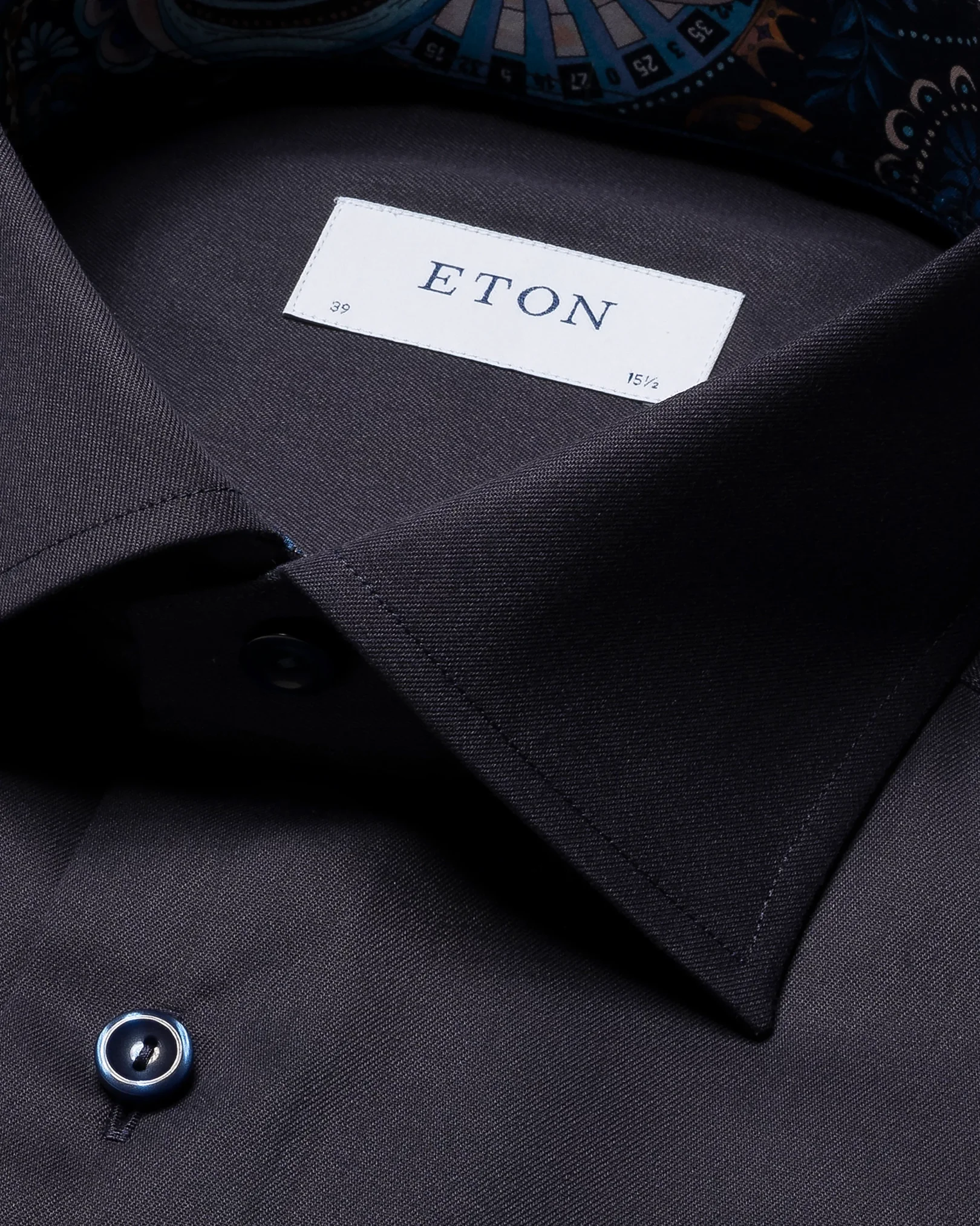 Eton - navy blue signature twill casino details