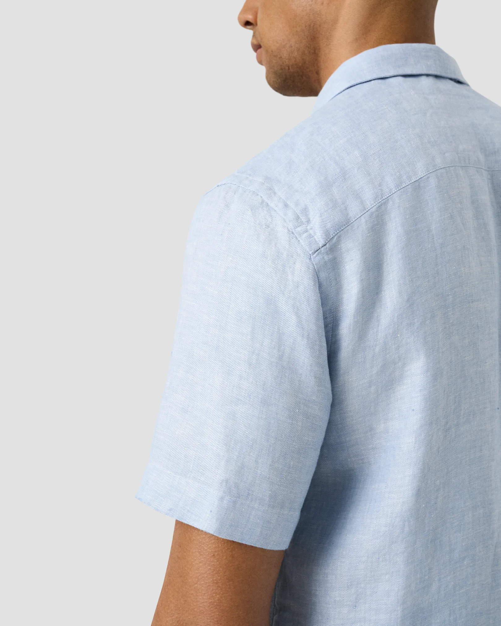 Eton - light blue solid linen twill resort shirt