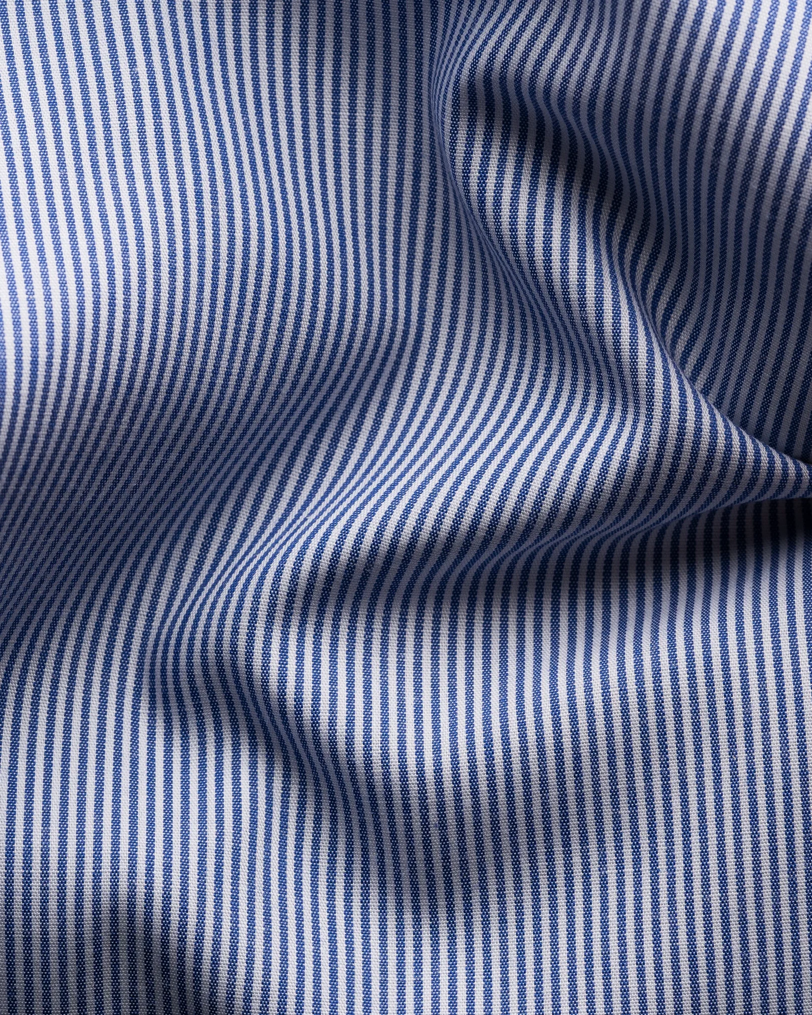 Eton - mid blue poplin cut away single slim