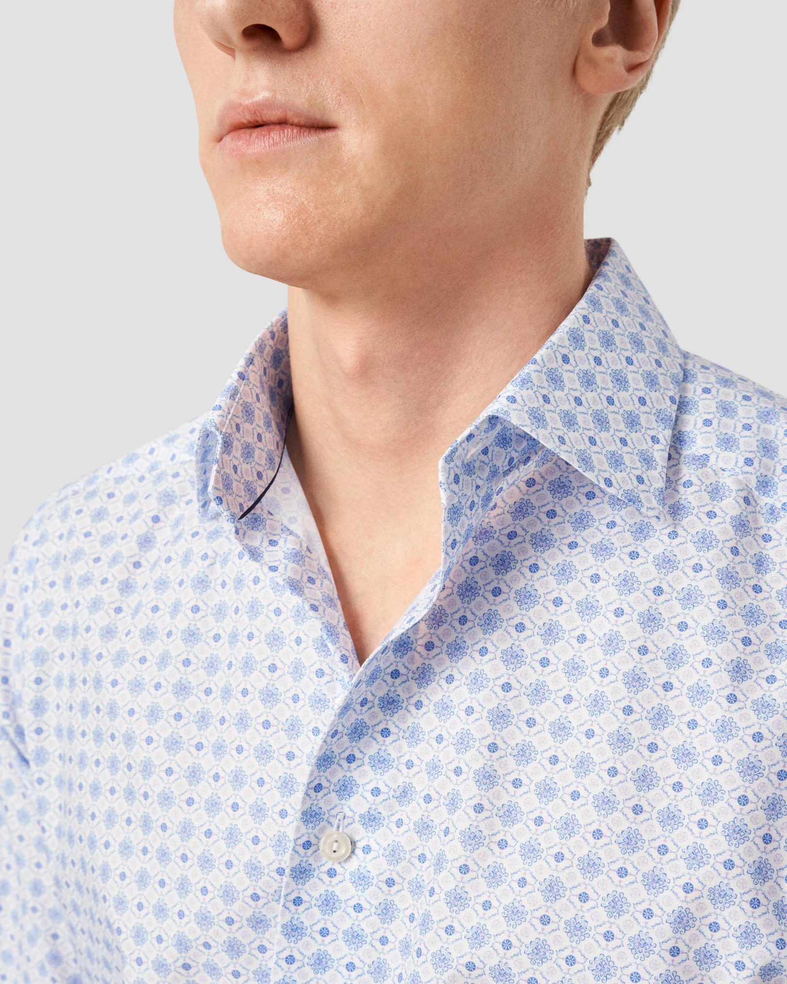 Eton - tonal geometric medallion print shirt