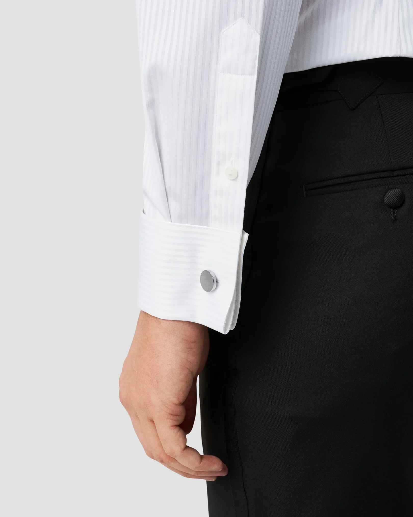 Eton - moderate cutaway french cuff