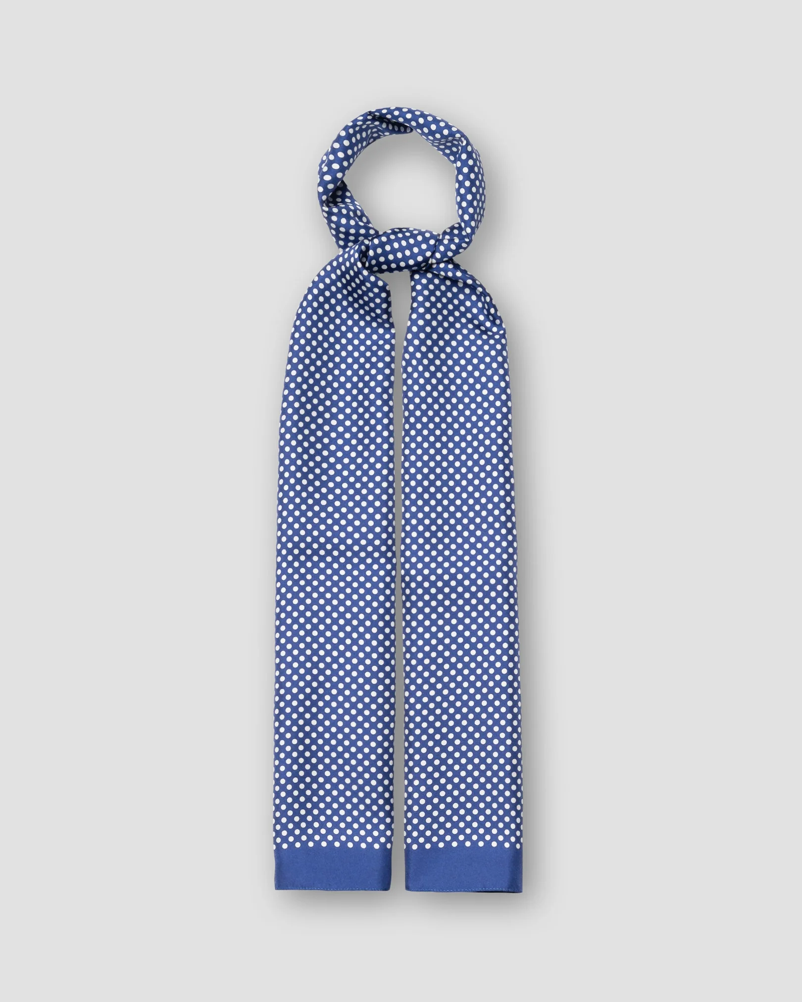 Eton - blue dotted scarf
