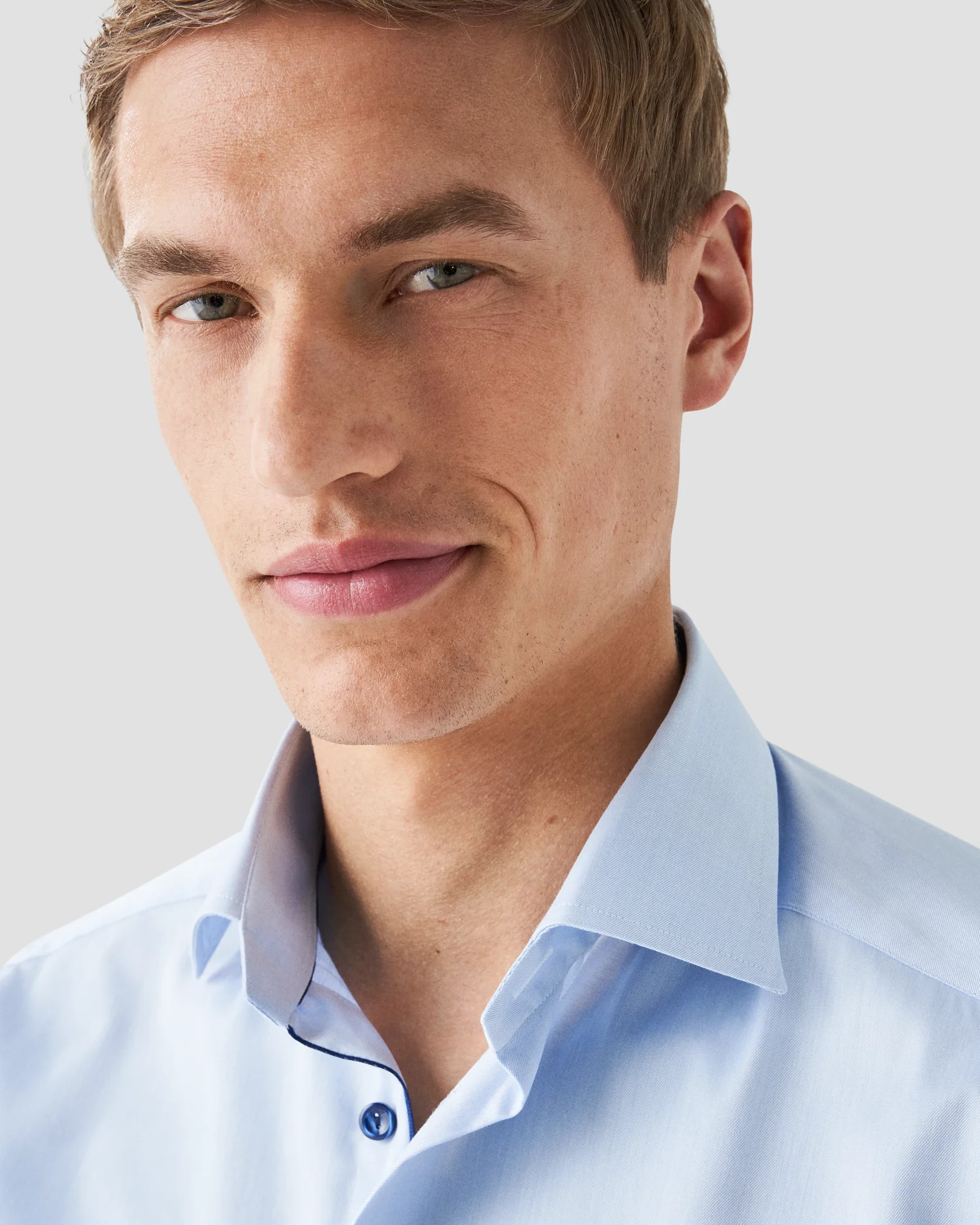 Eton - light blue navy details signature twill shirt