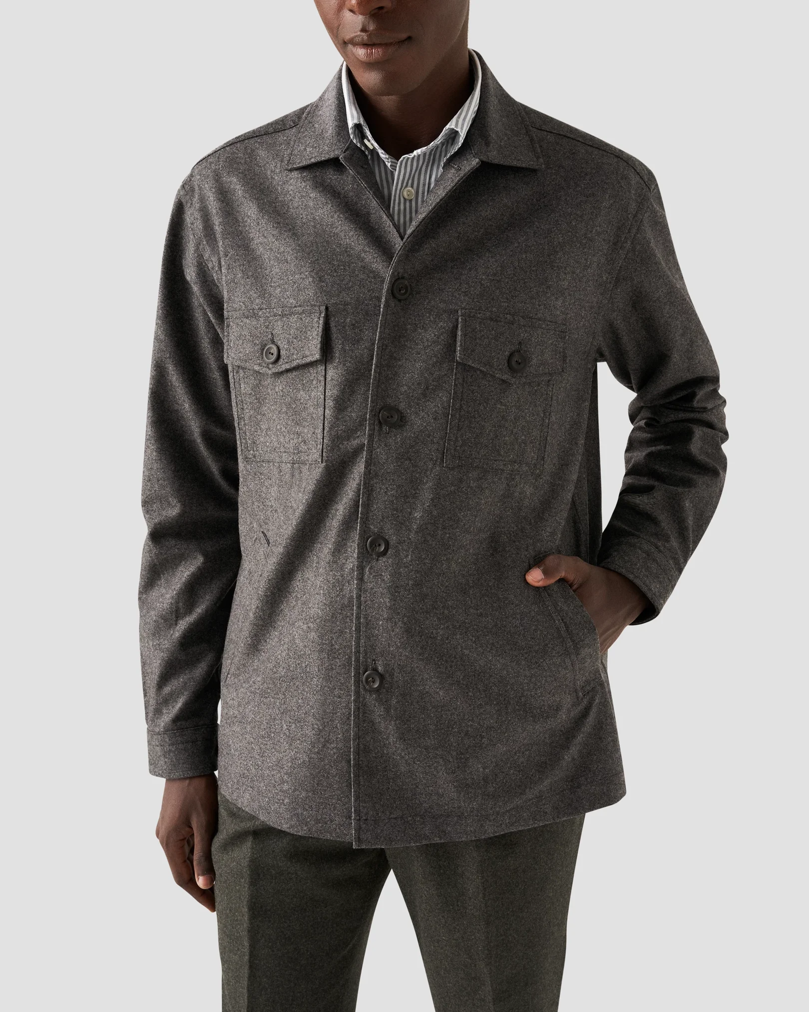 Eton - Surchemise gris foncé en flanelle laine et cachemire à chevrons