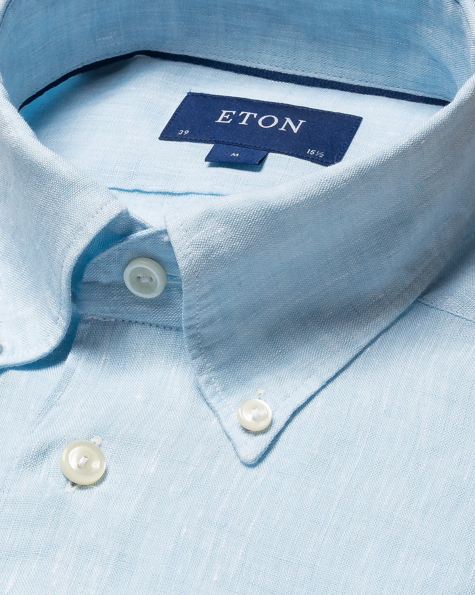 Eton - light blue linen buttondown