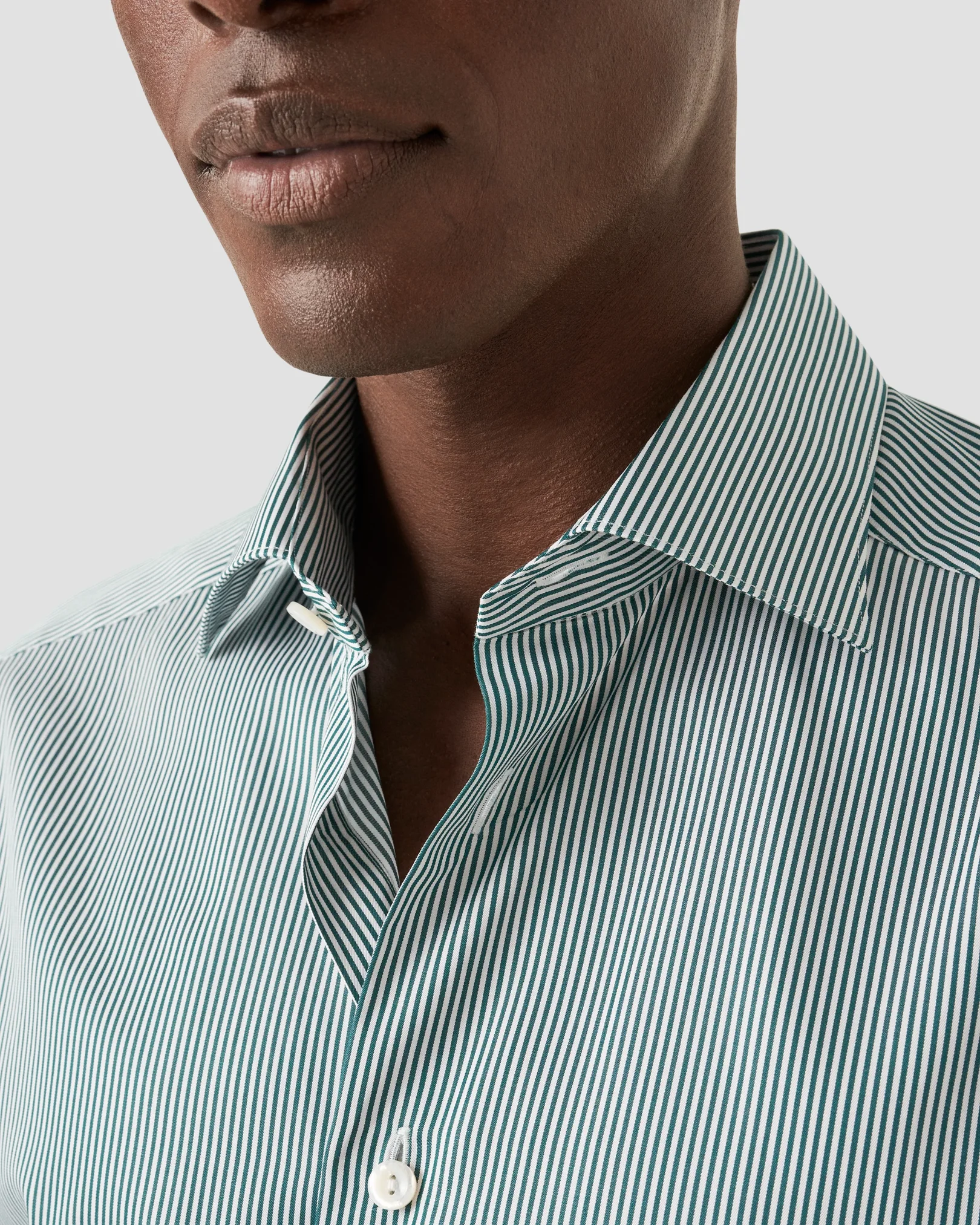 Eton - dark green striped twill