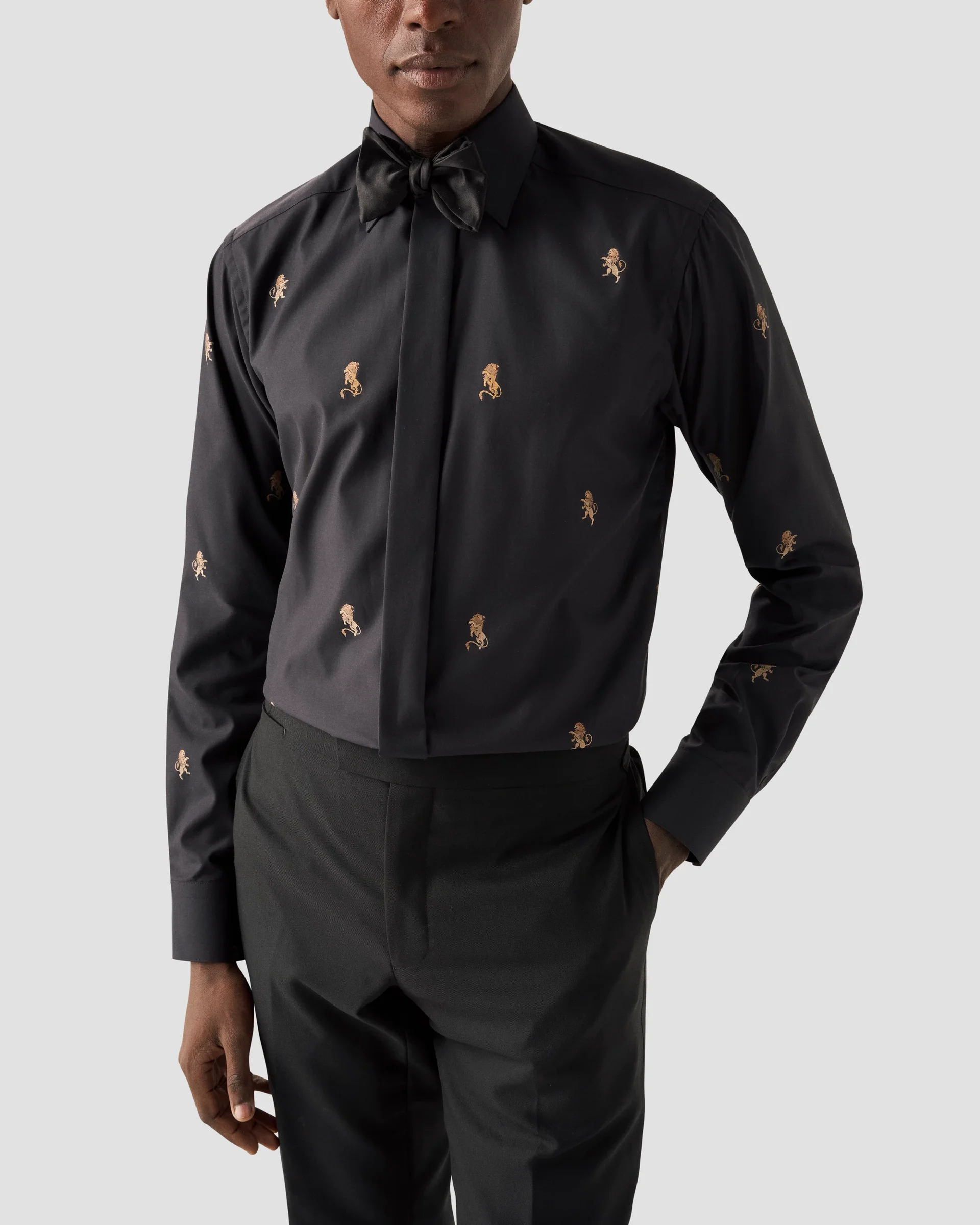 Eton Black Lion Embroidery Fil Coupé Shirt | Contemporary fit | Size  42